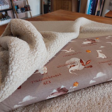 tricot dino en teddy