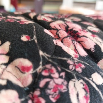 gestepte velours bloemen