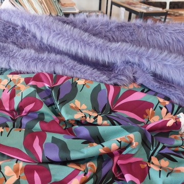 Katia fur en Nerida Hansen rosella stretch