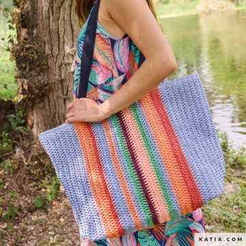 Gebreide stof van 100 raffiapapier cotacachi 2240 7 01 katia g