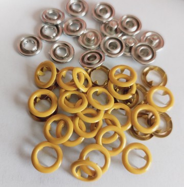 Jersey drukknoop 11 mm geel