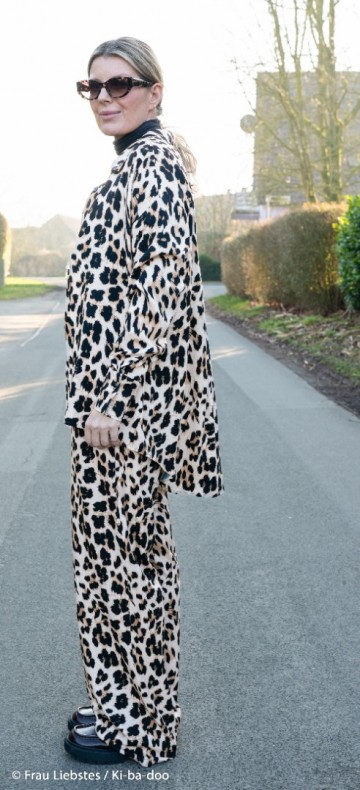 Kibadoogeoluxeleoviskose2006711