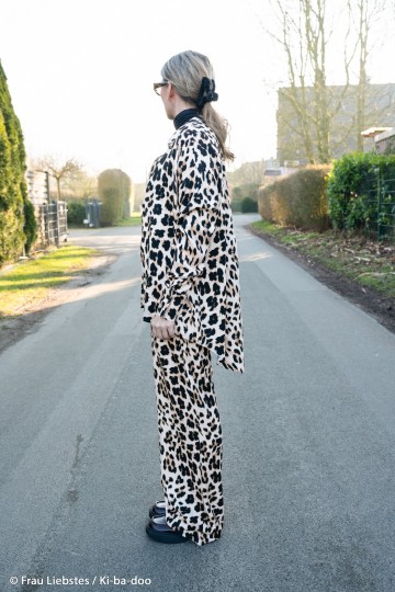 Kibadoogeoluxeleoviskose2006712