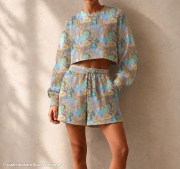 Sarahmariamflowingbloomfrenchterry522173quadrat1