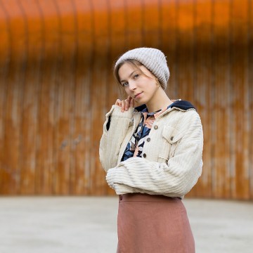 See you at six corduroy wide rib sand shell 48s