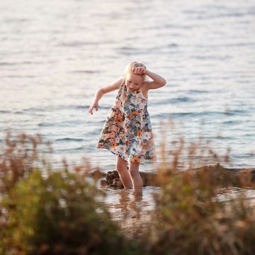 See you at six flower painting m french terry 020s