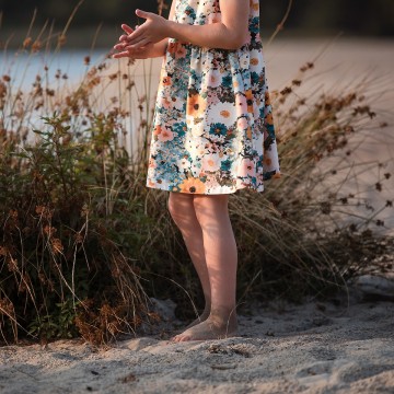 See you at six flower painting m french terry 032s