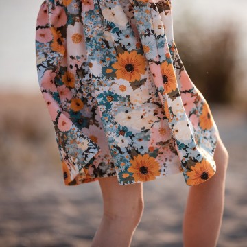 See you at six flower painting m french terry 037s