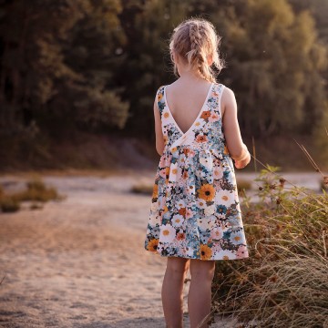 See you at six flower painting m french terry 045s