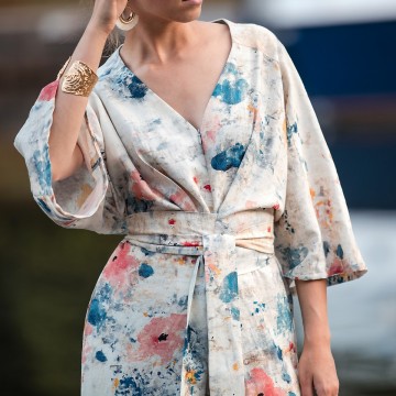 See you at six roses on canvas m linen viscose blend 17s