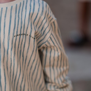 See you at six wiggly verticals blue m french terry papyrus creme 050s
