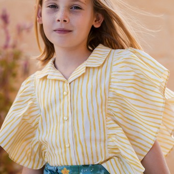 See you at six wiggly verticals yellow m cotton papyrus creme 042s