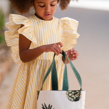 See you at six wiggly verticals yellow m cotton papyrus creme 129s