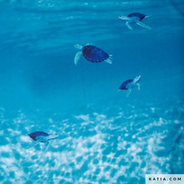 Technische sportstof met zeeschildpadprint 2290 1 katia fhd